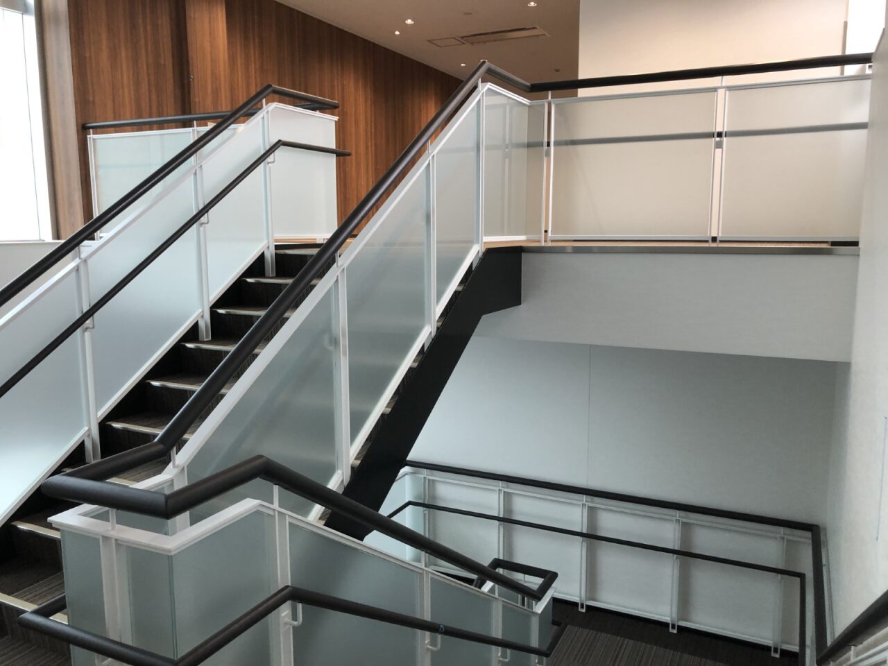 企業エントランス・ラウンジ内装