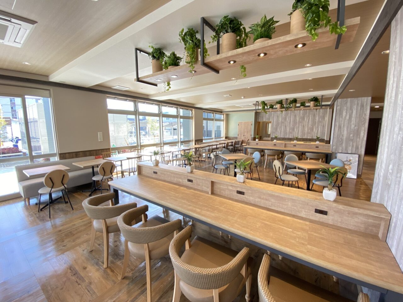 学生寮カフェテラスの内装