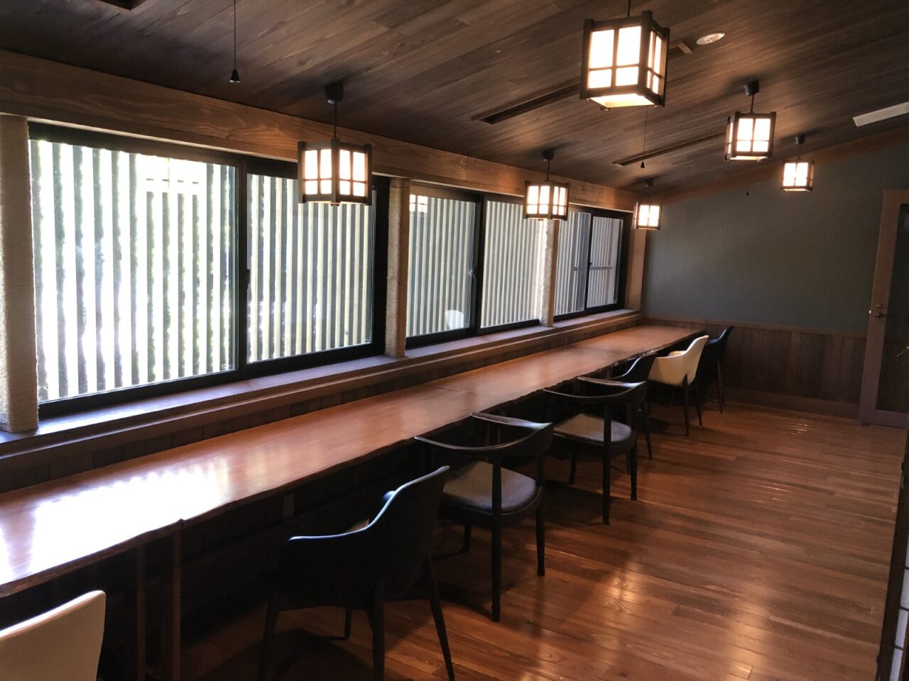 温浴施設ロビーの内装